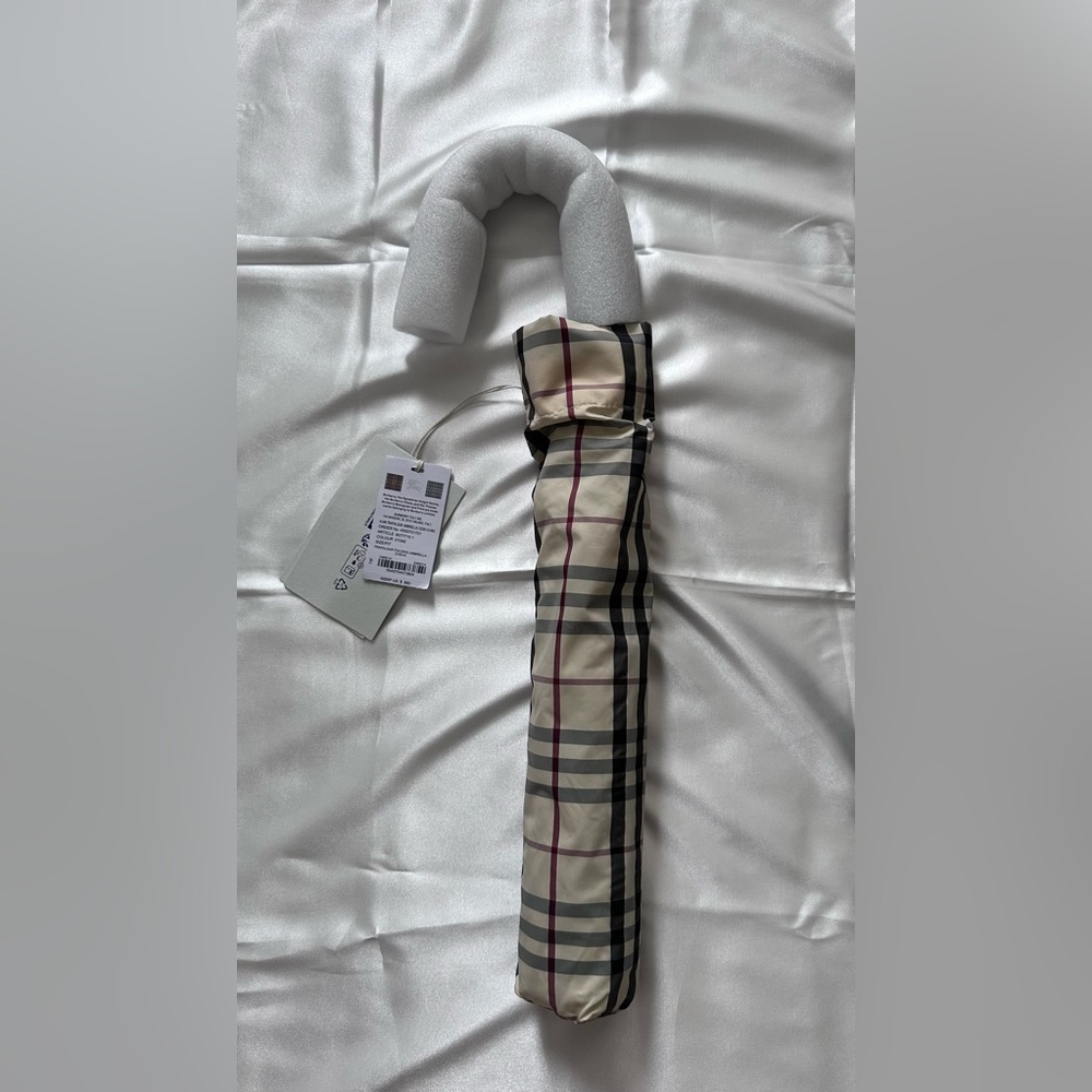 BURBERRY CHECK FOLDING UMBRELLA - Picture 3 of 7